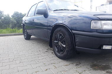Седан Opel Vectra 1991 в Черновцах