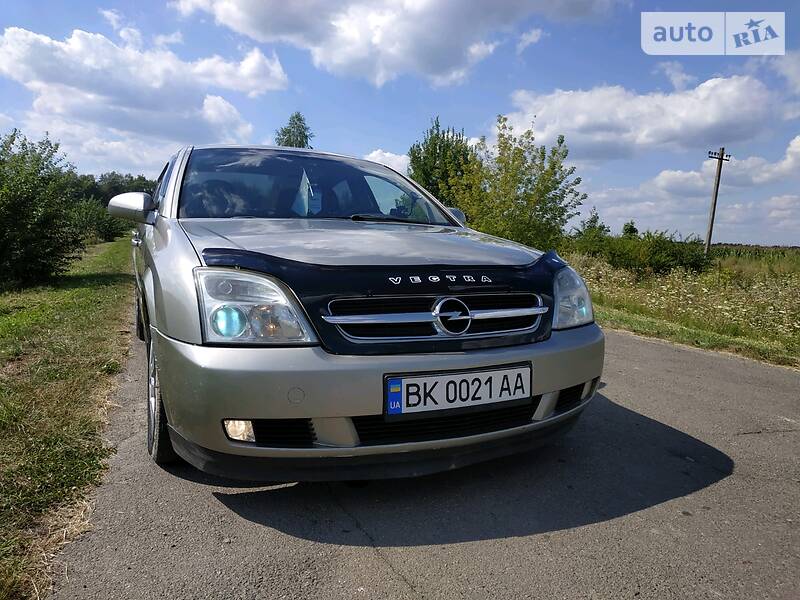 Седан Opel Vectra 2004 в Рівному