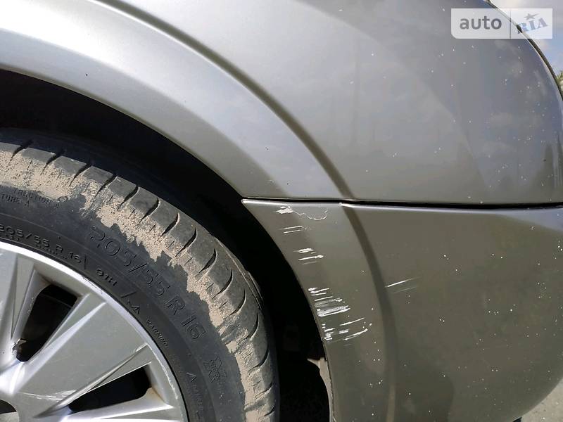 Седан Opel Vectra 2004 в Рівному