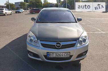 Хэтчбек Opel Vectra 2006 в Николаеве