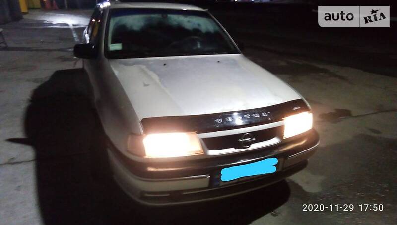 Седан Opel Vectra 1993 в Новодністровську