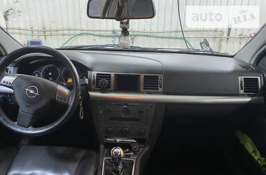 Лифтбек Opel Vectra 2004 в Киеве