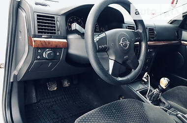 Седан Opel Vectra 2003 в Хусте