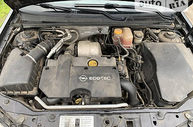 Седан Opel Vectra 2003 в Полтаві
