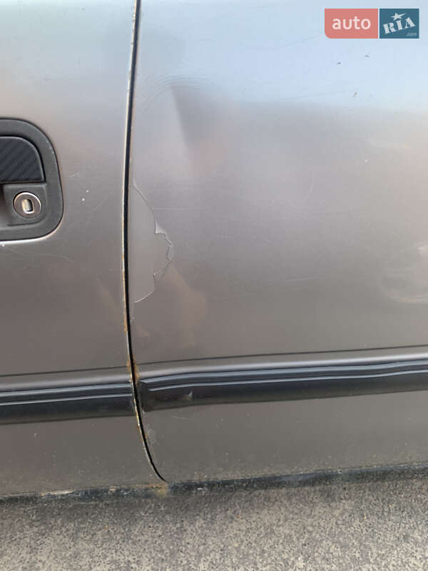 Седан Opel Vectra 1994 в Полтаві