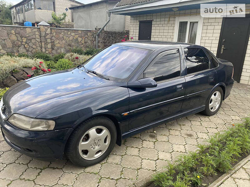 Седан Opel Vectra 2001 в Переяславе