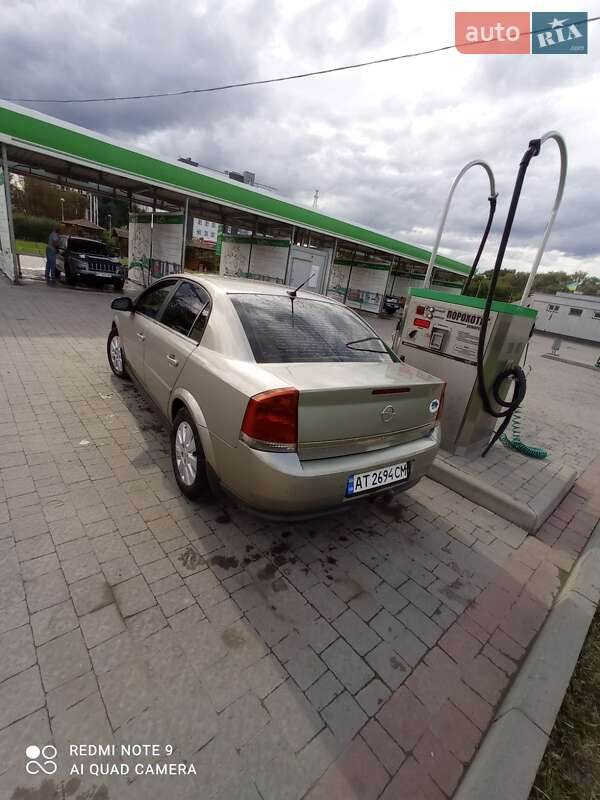 Седан Opel Vectra 2002 в Галиче