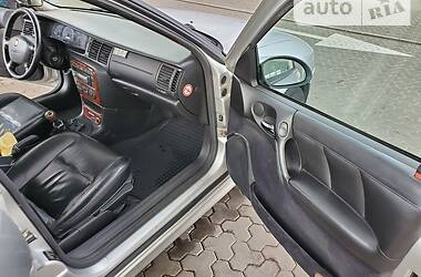 Седан Opel Vectra 2000 в Киеве