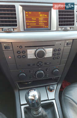 Седан Opel Vectra 2008 в 