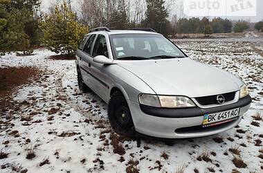 Универсал Opel Vectra 1998 в Любешове