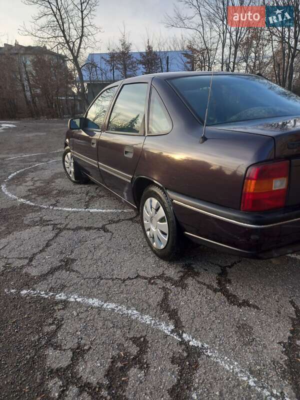 Седан Opel Vectra 1991 в Коломые фото 12 Седан Opel Vectra 1991 в Коломые