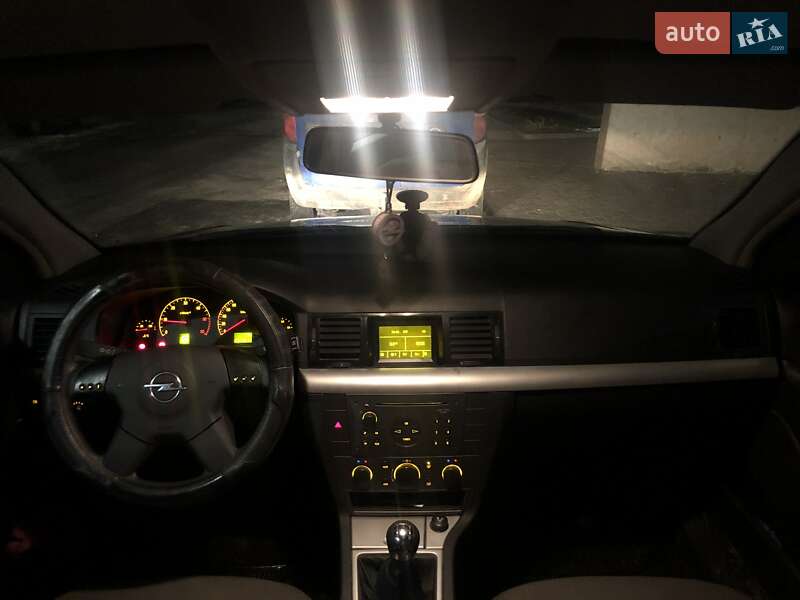Седан Opel Vectra 2002 в Тернополе