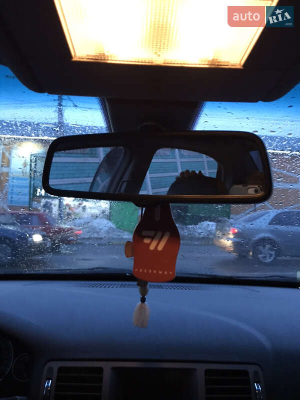 Седан Opel Vectra 2008 в Петропавловской Борщаговке