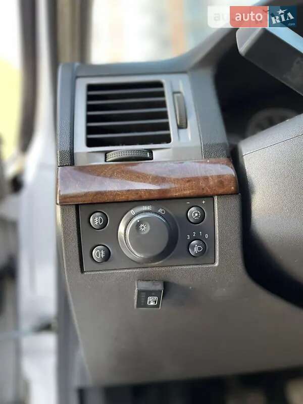 Седан Opel Vectra 2004 в Ивано-Франковске