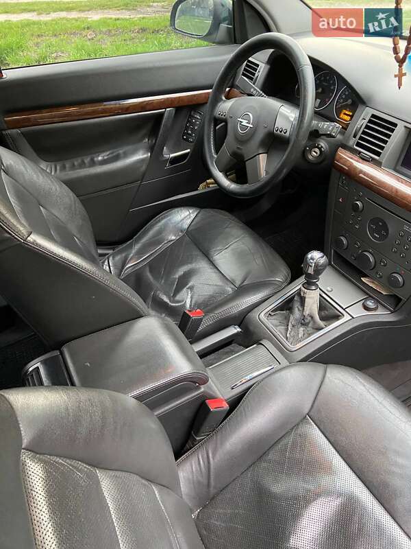 Седан Opel Vectra 2004 в Крюковщине фото 9 Седан Opel Vectra 2004 в Крюковщине