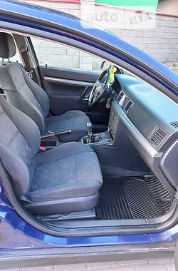 Седан Opel Vectra 2003 в 