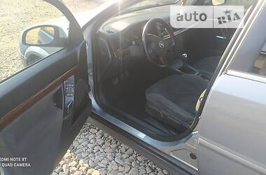 Седан Opel Vectra 2003 в Черновцах