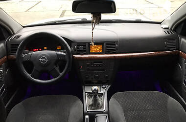 Седан Opel Vectra 2003 в Львове