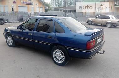 Седан Opel Vectra 1990 в Івано-Франківську