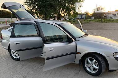 Хетчбек Opel Vectra 1996 в Кам'янець-Подільському