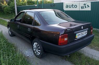 Седан Opel Vectra 1992 в Бородянке