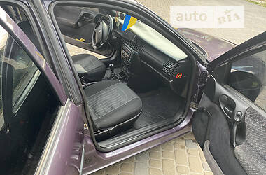 Седан Opel Vectra 1996 в Львове