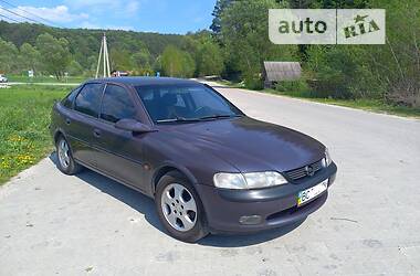 Хэтчбек Opel Vectra 1996 в Львове