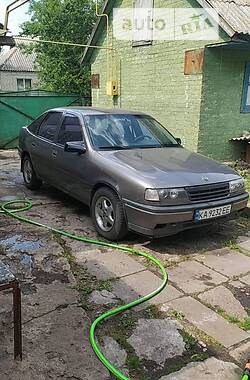 Лифтбек Opel Vectra 1989 в Яготине