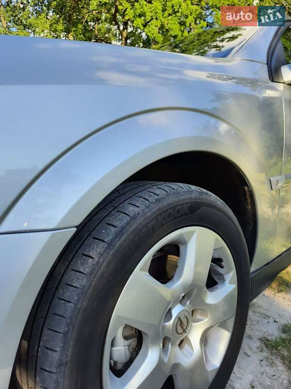 Универсал Opel Vectra 2007 в Костополе