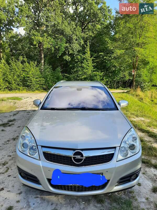 Универсал Opel Vectra 2007 в Костополе