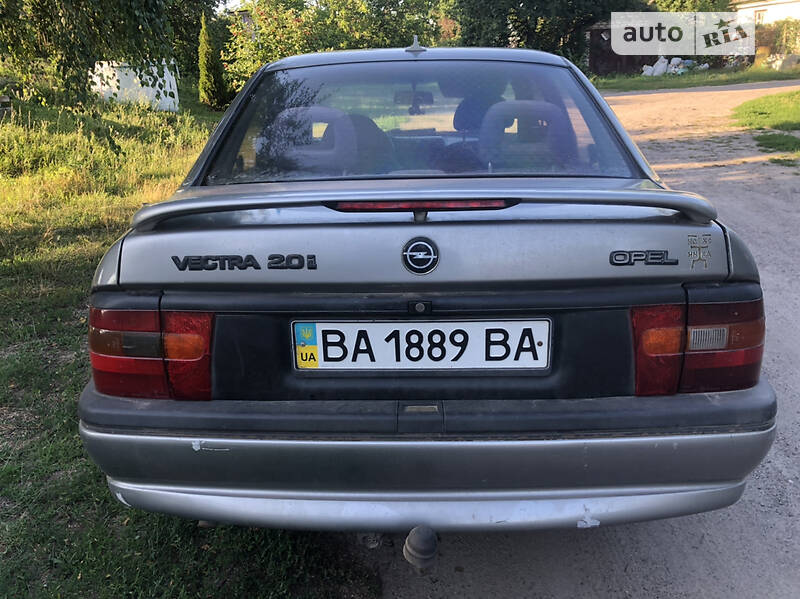 Зварений фаркоп Opel Vectra A хетчбек 1988-1995 Автопрыстрий