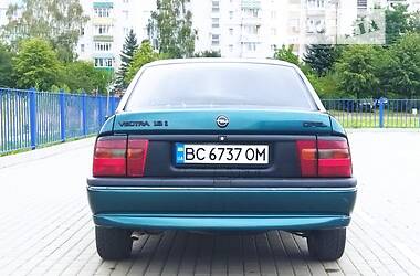 Седан Opel Vectra 1995 в 