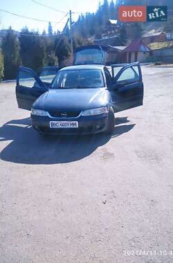 Лифтбек Opel Vectra 2001 в 
