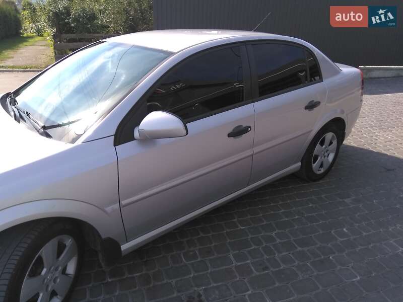 Седан Opel Vectra 2006 в Трускавці