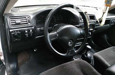 Ліфтбек Opel Vectra 1990 в Згурівці