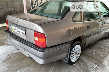 Седан Opel Vectra 1990 в 