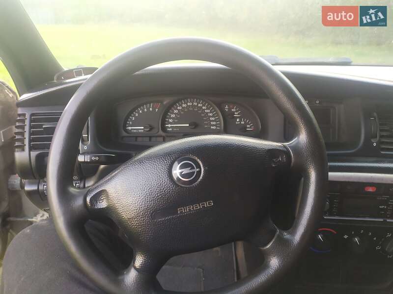 Седан Opel Vectra 1998 в Бершади фото 6 Седан Opel Vectra 1998 в Бершади