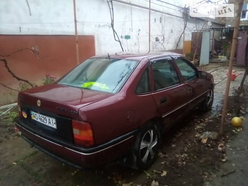 Седан Opel Vectra 1990 в Виноградові