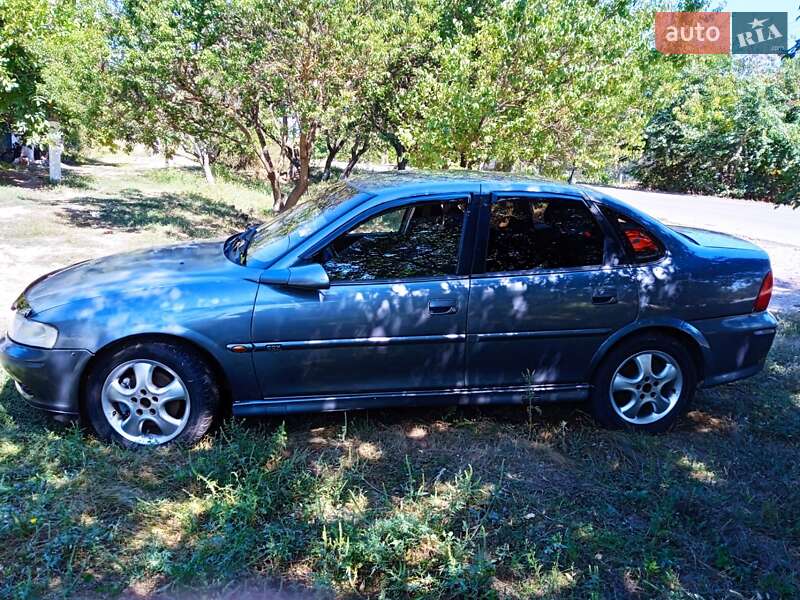Седан Opel Vectra 2000 в Березовке