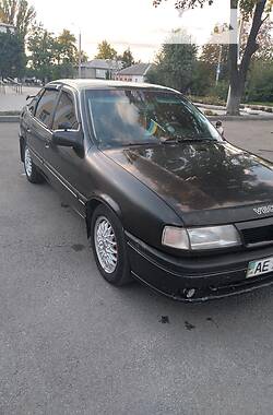 Седан Opel Vectra 1994 в Синельниково