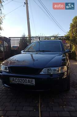 Седан Opel Vectra 1996 в Луцке