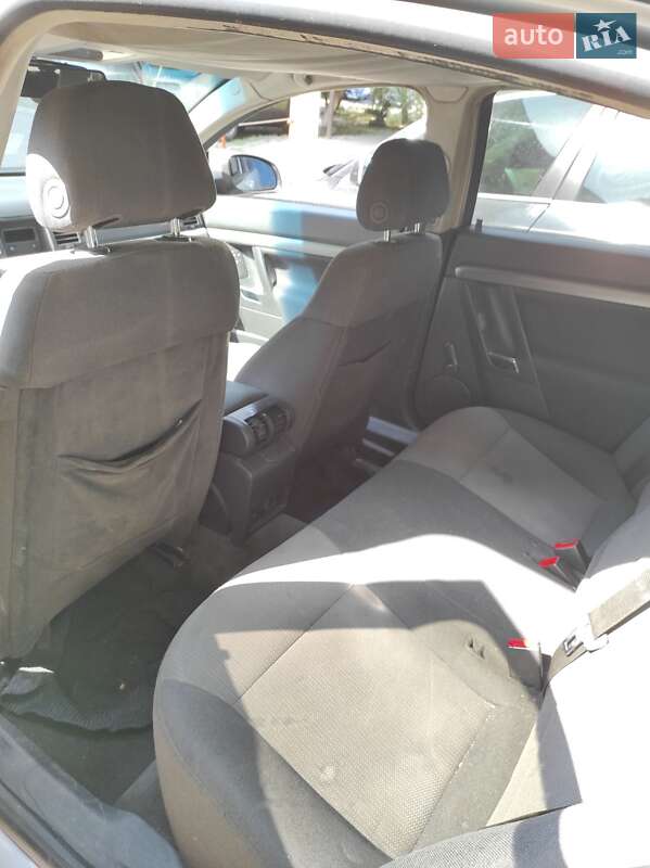 Седан Opel Vectra 2002 в Одесі