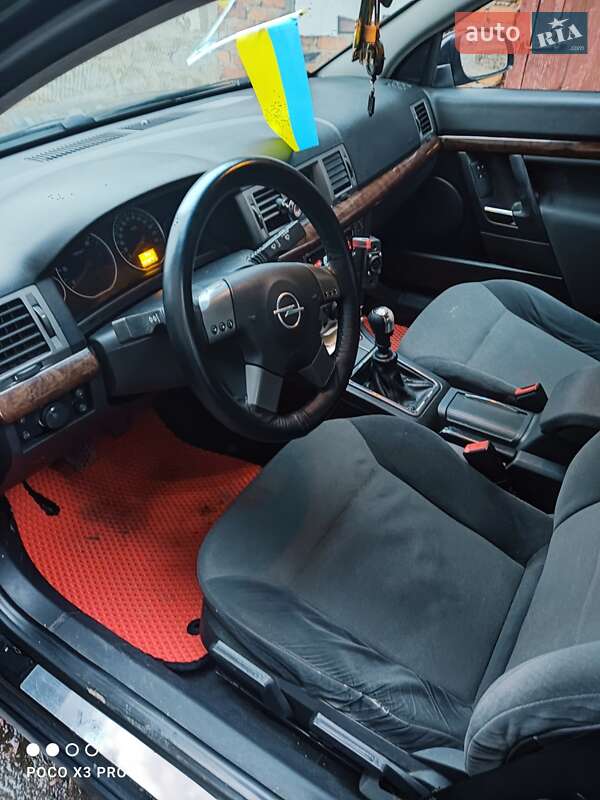 Универсал Opel Vectra 2004 в Житомире фото 10 Универсал Opel Vectra 2004 в Житомире