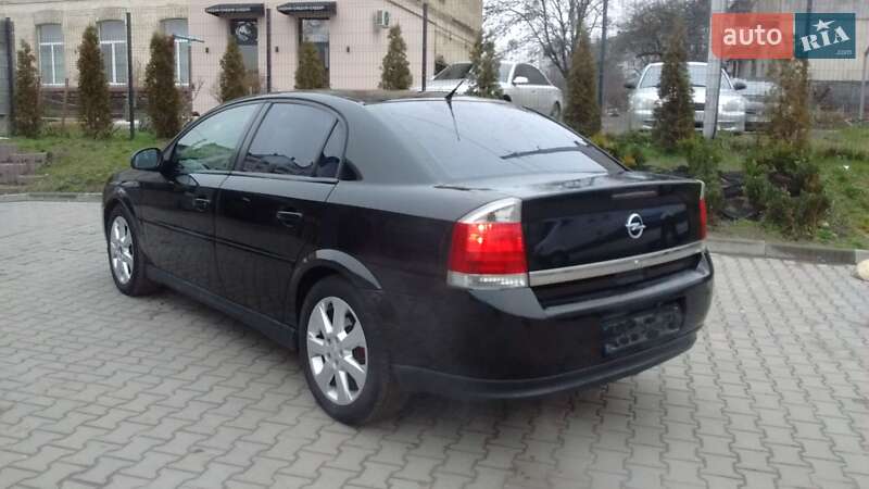 Седан Opel Vectra 2004 в Дубно