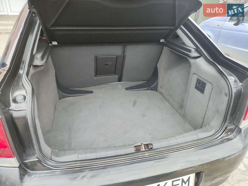 Седан Opel Vectra 2006 в Рокитном