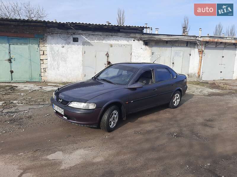 Седан Opel Vectra 1996 в Николаеве