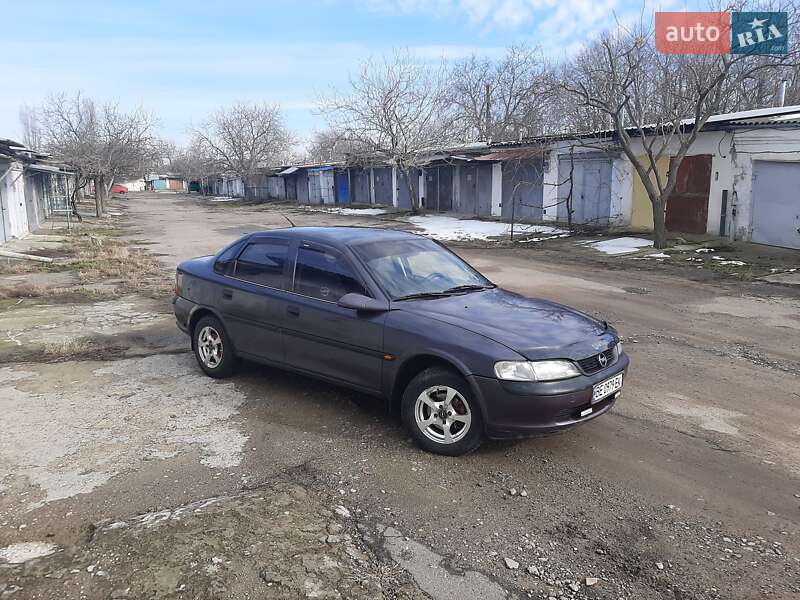 Седан Opel Vectra 1996 в Николаеве фото 13 Седан Opel Vectra 1996 в Николаеве