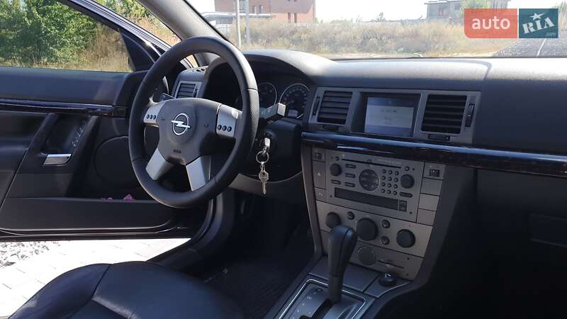 Седан Opel Vectra 2004 в Києві