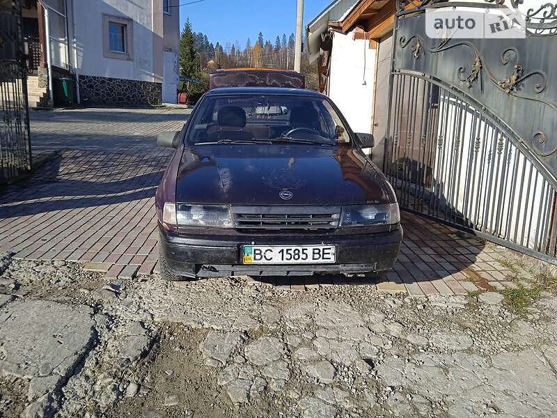 Седан Opel Vectra 1992 в Славском