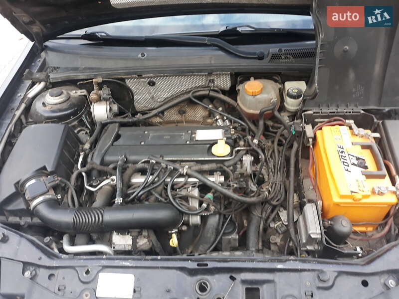 Седан Opel Vectra 2008 в Сумах